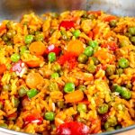 Orez cu legume la tigaie