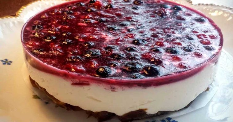 Prajitura dietetica cu fructe