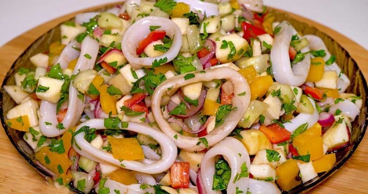 Salata de calamari