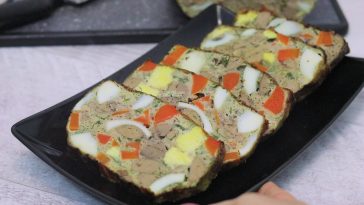 chec aperitiv cu oua si ficatei de pui