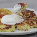 chiftele de dovlecei cu piept de pui