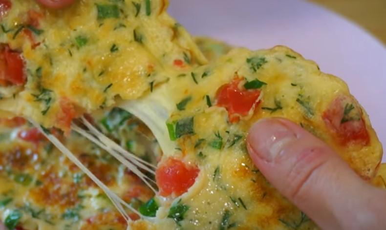 Omletă sățioasă cu brânză: un mic dejun perfect pentru dietă