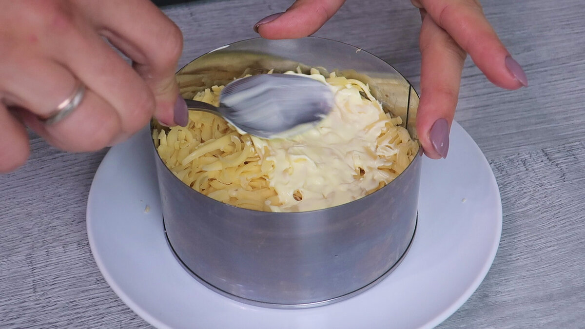 Salată de ciuperci, legume și pește: o alternativă pentru salata de boeuf