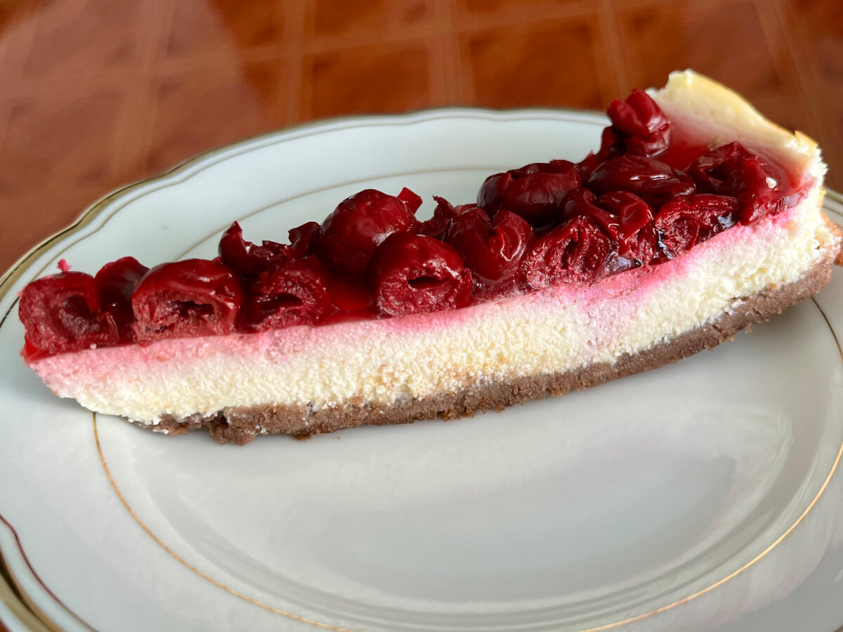 Cheesecake dietetic cu vișine