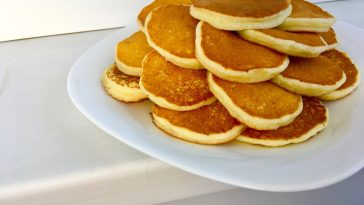 clatite americane pentru mic dejun