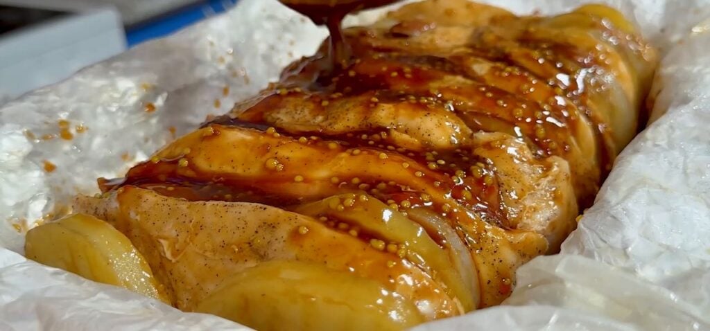 Frigărui de pui cu cartofi, ceapă, bacon