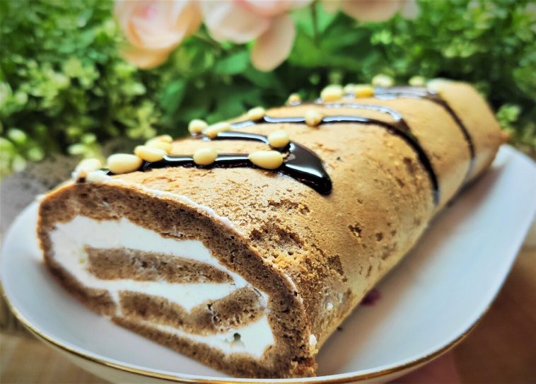 rulada cu blat pufos de cacao