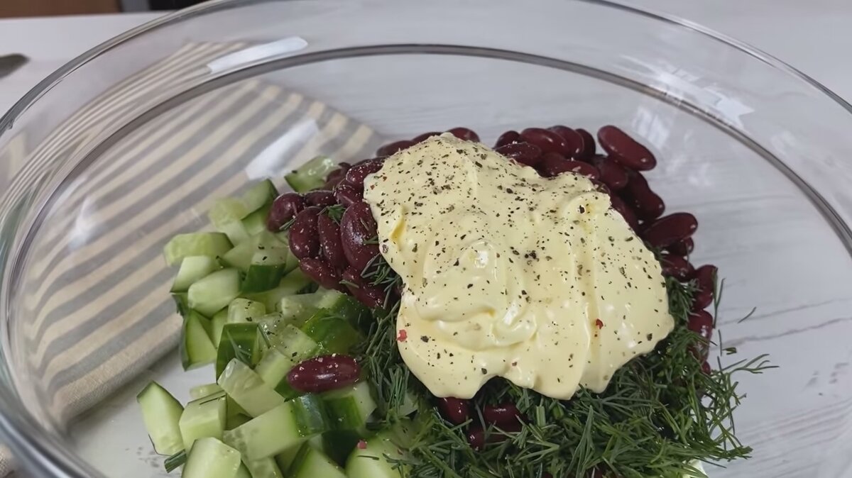 Salată de fasole roșie