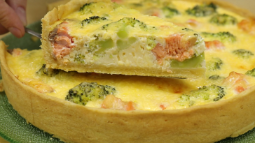 tarta cu somon si broccoli