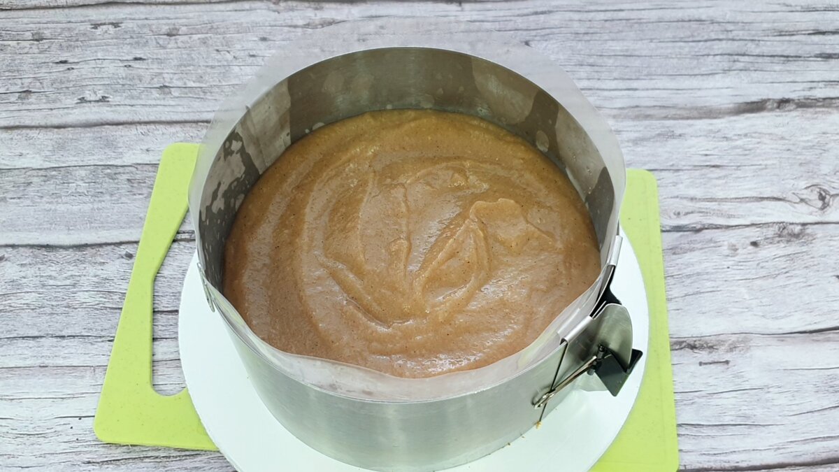 Tort dietetic cu mousse de mere - Montare