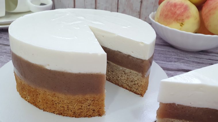 tort cu mousse de mere dietetic