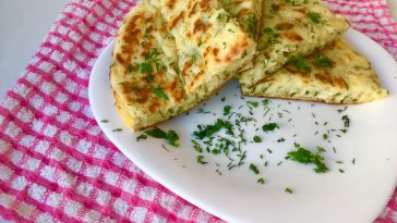 turte rapide cu branza la ceaun