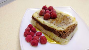 budinca bicolora cu banane