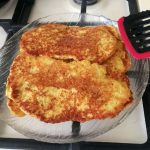 clatite de dovlecei cu faina de naut