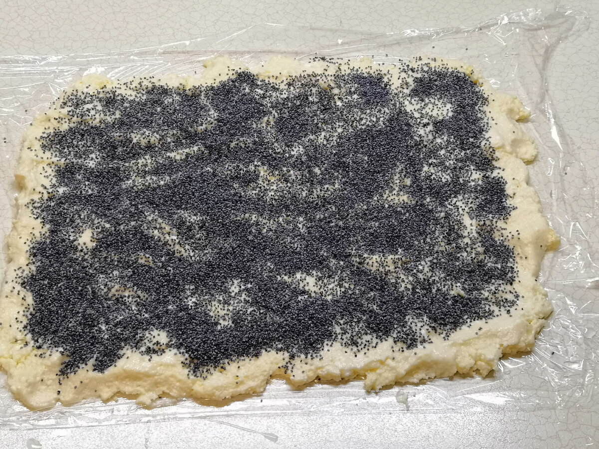 Ruladă de brânză de vaci cu mac - pasul 1