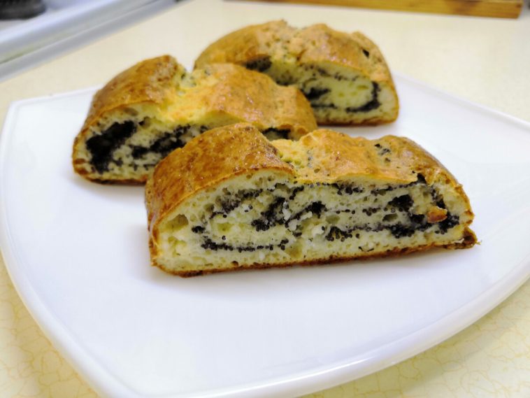 rulada de branza cu mac