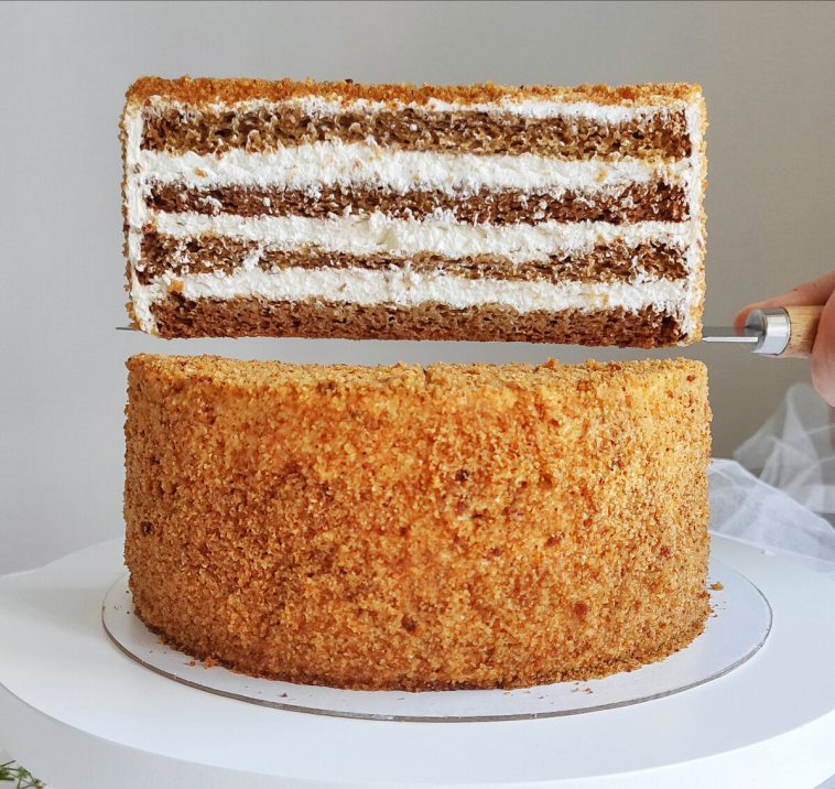 tort medovik fara zahar si fara faina